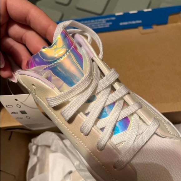 Womens Adidas iridescent superstar shoes - Picture 9 of 9